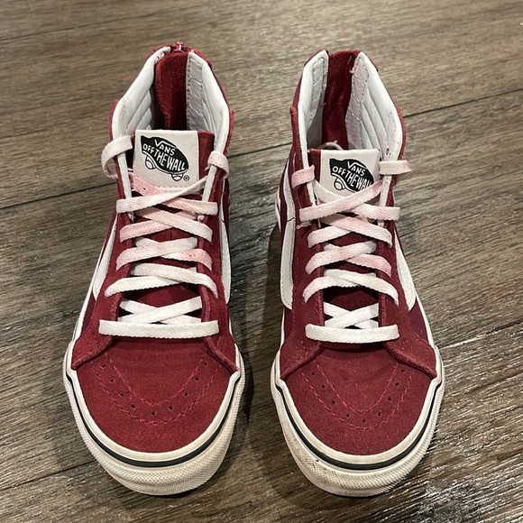 Hi-Top Vans - Picture 2 of 5